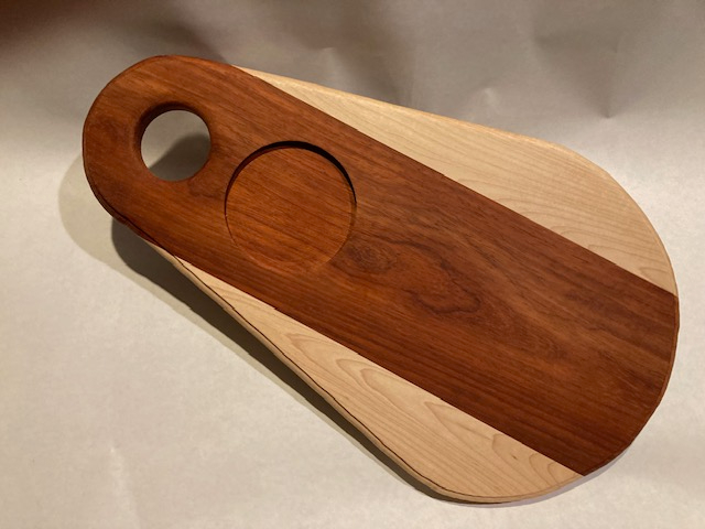 Maple and Padauk Serving Board: A Culinary Art&nbsp;Piece
