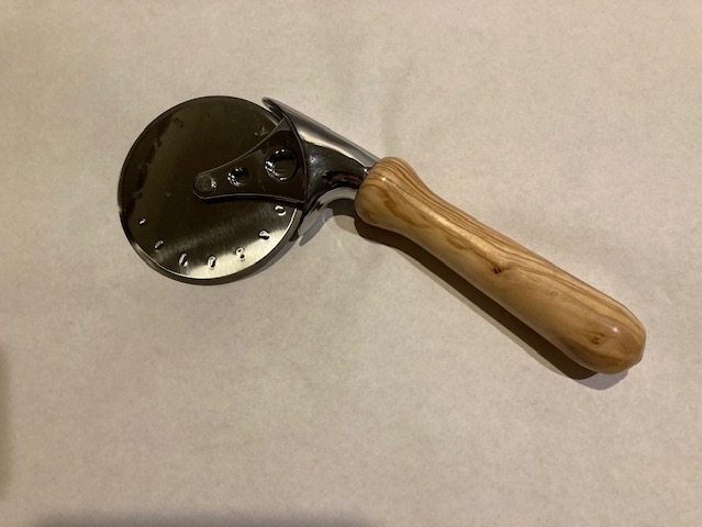 Pizza Cutter with Olivewood&nbsp;Handle