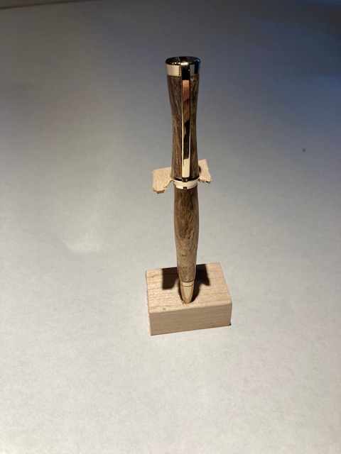 Hand-Turned Wood Pens: Craftsmanship Meets&nbsp;Elegance