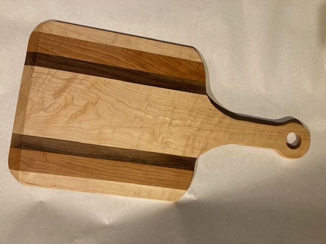 Artisan Pizza Peel: The Perfect Blend of Maple and Mahogany